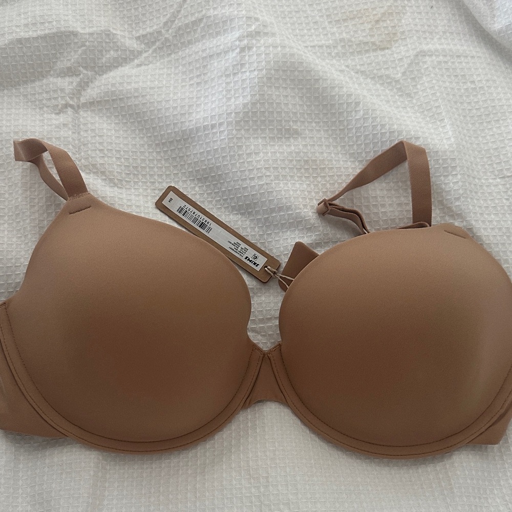SKIMS Fits everybody t shirt bra